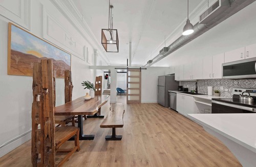 East Village Apartment | Georgeous APT Full Kitchen Netflix + Prime Spot