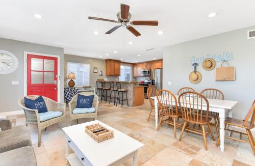 West Newport House | Giant 7 Bedroom Home with 3 separate Condos