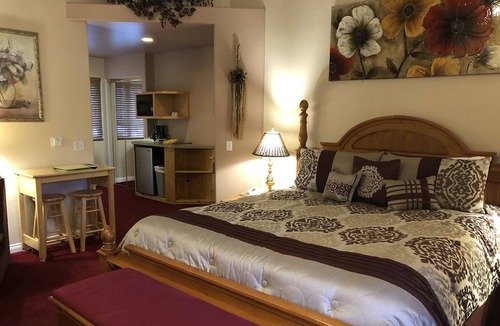Running Springs House | Giant Oaks Lodge - 2 Bed Spa Lodge 110