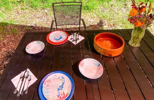 Garberville RV Rental | Glamping in the Redwoods, with a hot tub! The Orchard