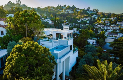 Hollywood Hills Apartment | Glencoe