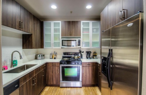 Westwood Apartment | Glendon Westwood 4143-TH-R