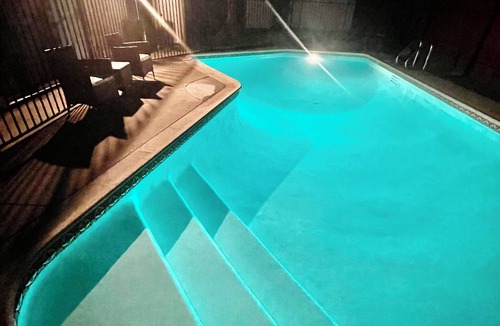 Azusa House | Glendora Pool Home Retreat