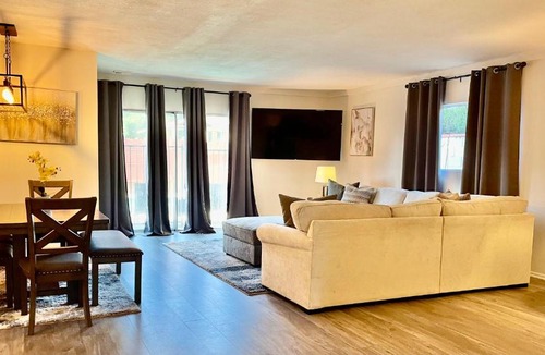Glendora Villa | Glendora Pool Home Retreat