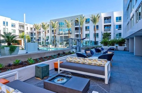 Irvine Business Complex Apartment | Global Luxury Suites Irvine