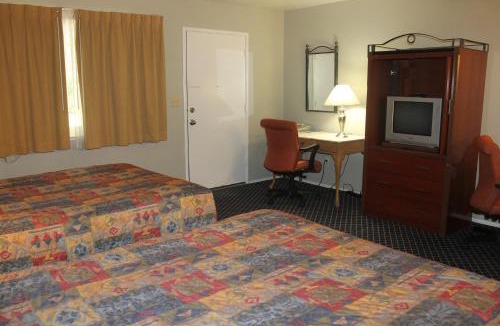 Cedar Ridge Hotel | Golden Chain Motel