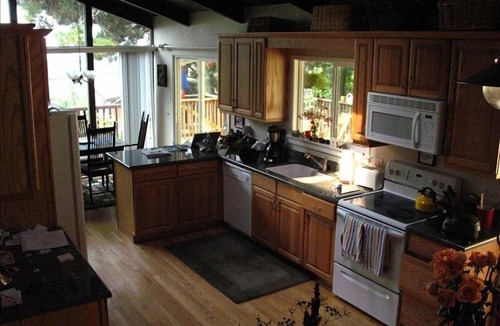 Shepherd Canyon House | Golden Gate Bridge View from Light, Bright Oakland Hills/Montclair Home