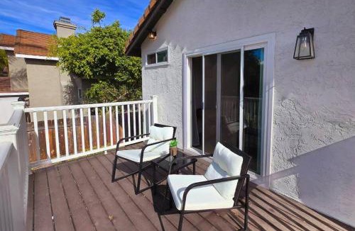 Vista House | Good Vibes Cottage - Carlsbad-Vista-San Diego-Beach-Legoland