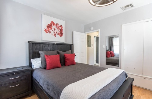 Riverside Rancho House | Gorgeous 2/1 Single Family Home in LA