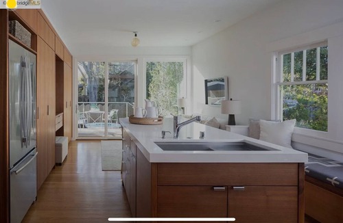 Piedmont Avenue House | Gorgeous 2-bedroom House in Oakland with Hot Tub