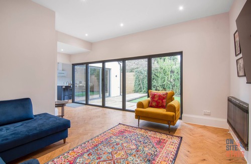 Petts Wood and Knoll House | Gorgeous 4-BR Bungalow