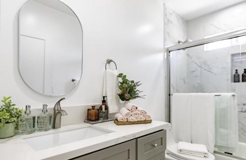 Historic Core Apartment | Gorgeous Apartment 2-bedroom 2-bathroom