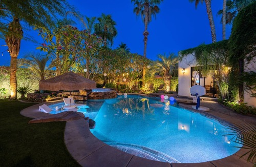 Magnesia Falls Cove House | Gorgeous Custom-Built Italian Villa! Minimum Stays are 28+ days. 20 % Discount.