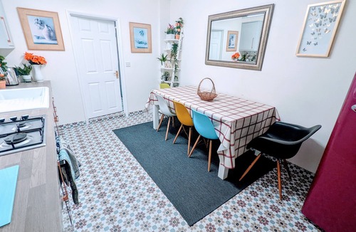 Stoke Newington House | Gorgeous great 5 bed 2 bath family home with garden in trendy area