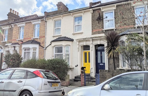 Stoke Newington House | Gorgeous great 5 bed 2 bath family home with garden in trendy area