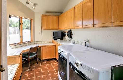 Sea Ranch House | Gorgeous House with Ocean Views & Shared Pools plus Nearby Beach & Bluff Trail