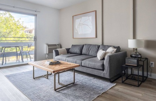Rampart Village Apartment | Gorgeous Koreatown 1BR w/ Gym, Pool, nr. Wiltern Theatre by Blueground