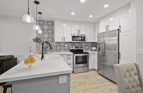 Fullerton Condo | Gorgeous Modern Spanish Condo In Amazing Location Near Disney and La
