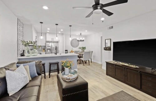 Fullerton Condo | Gorgeous Modern Spanish Condo In Amazing Location Near Disney and La