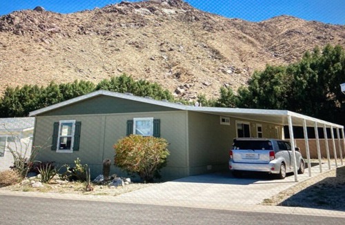 Palm Springs House | GORGEOUS MOUNTAIN SCENERYn30 night stays only! Coachella 2026 discounts!