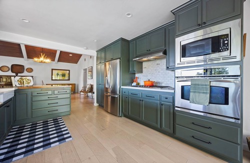 Meiners Oaks House | Gorgeous Ojai ranchette- tennis court, pool/jacuzzi and guesthouse