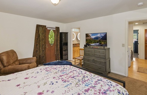 Whispering Forest House | Gorgeous rental, new listing !!! Sleeps up to10, great location, GAME ROOM, FUN!