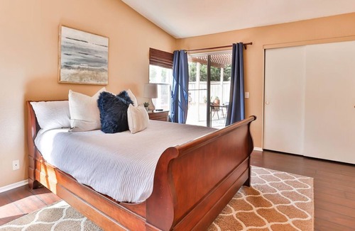 Eastlake Greens House | Gorgeous single family home in Award Winning Eastlake Greens!