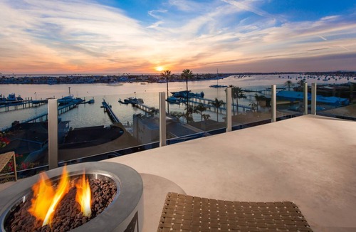 Corona del Mar House | Gorgeous Spanish-style Home with Stunning Ocean Views. New Stil™ jacuzzi!