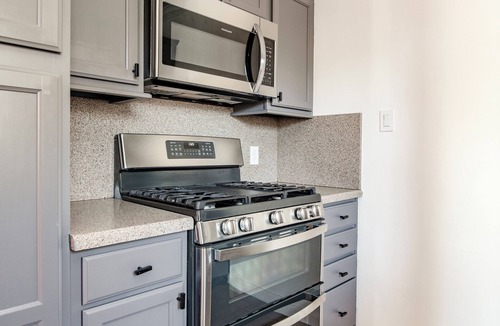 Valley Glen House | Gorgeous Valley Village Retreat w/Giant Pool - UNFURNISHED but can be furnished