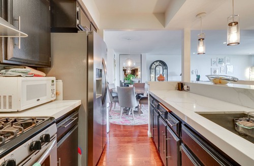 Granada Hills South Condo | Granada Hills Condo w/Community Pool & Workspace