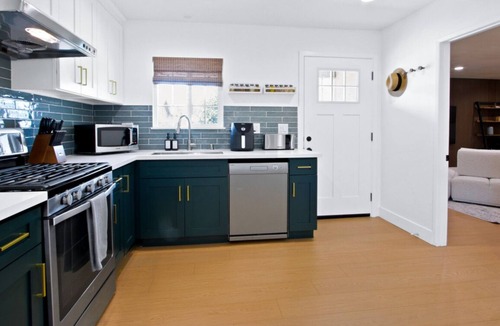 Alhambra House | Grand 4BR Stay + EV Charger + Game Room #TravelSGV