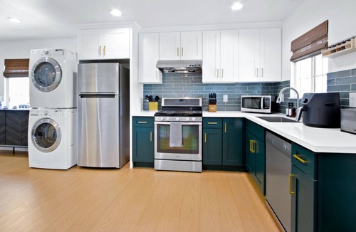 Alhambra House | Grand 4BR Stay + EV Charger + Game Room #TravelSGV