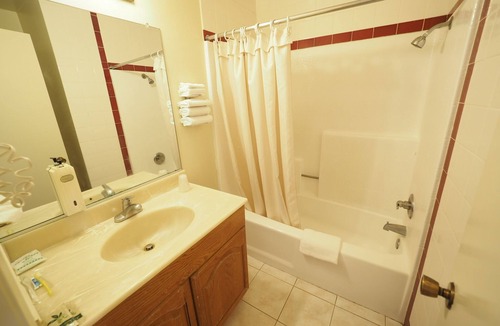 Monterey Park Hotel | Grand Inn