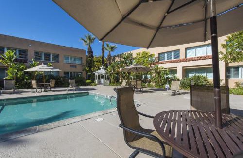 Simi Valley Hotel | Grand Vista Hotel