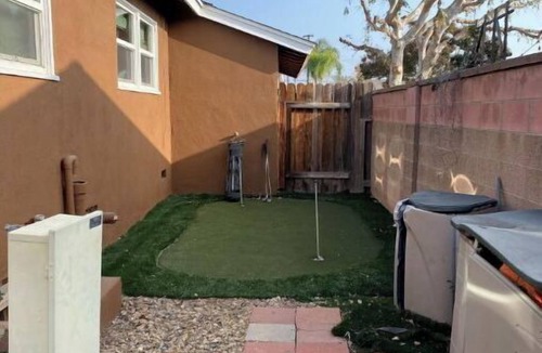 Fullerton House | Great 3 bedroom 2 bath single family home close to Disneyland.