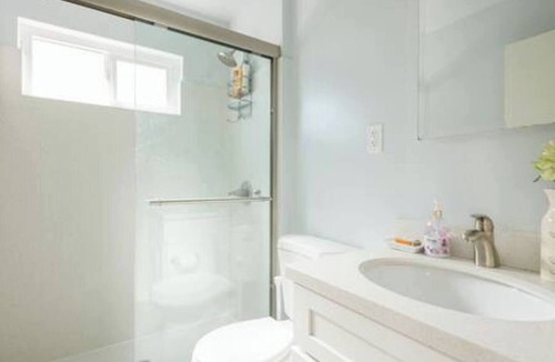 North Central Apartment | Great For Long Stays Central Location in San Mateo