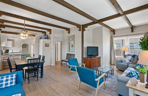 Carpinteria House | Great house to walk to the beach