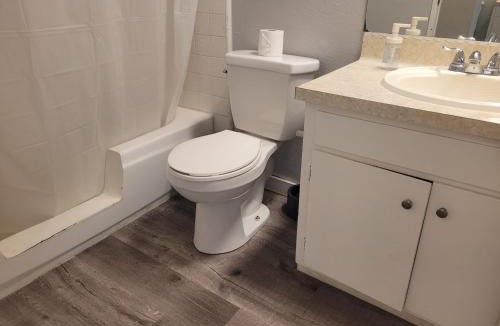 Beverly Hills Apartment | Great Location Double Queen Bed Unit