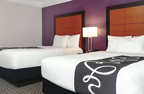 Guasti Hotel | Great Relaxing Overnight Stay! 4 Relaxing Units! Pool Access, Free Parking!