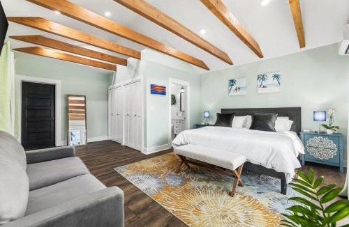 Hollywood House | Green Gables