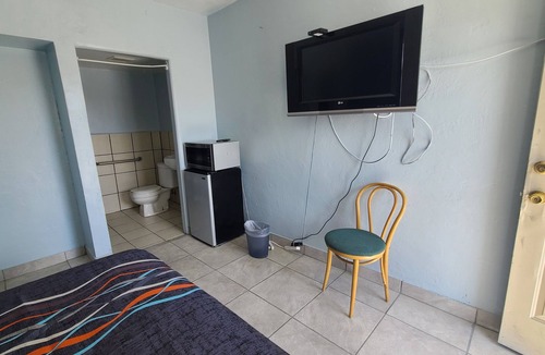 Victorville Hotel | Green spot motel