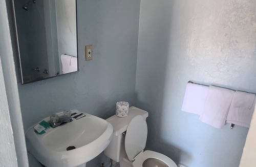 Victorville Hotel | Green spot motel