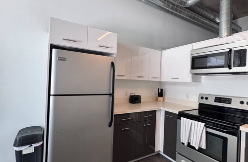 East Village Apartment | Griffis East Village: Comfortable 1-Bedroom Stay in Vibrant Downtown