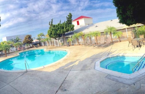 Torrance House | Group Vacay! Four Modern Units, Pool, Hot tub, Parking