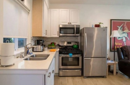 Del Rey House | Gst House wYard.,MDR,LAX Silicon Beach Venice Beach SM Pier Marina Cedars Sinai
