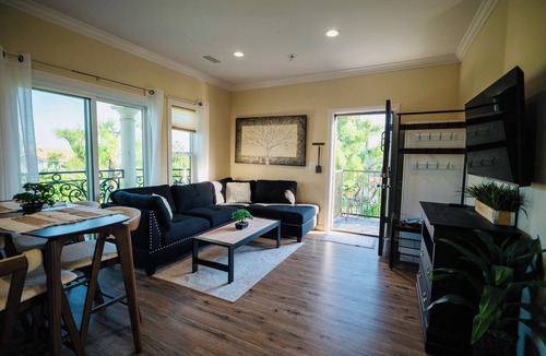 Rancho Cucamonga Bed & Breakfast | Guest House AC & WiFi. Pool & Spa.