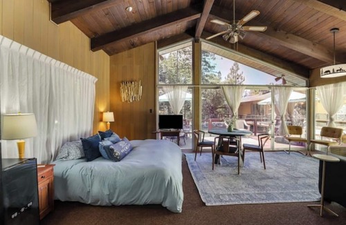 Twain Harte House | Guest House Getaway @ Chateau Du Ray