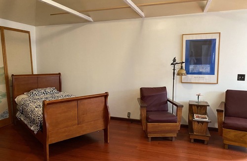 Historic Filipinotown House | Guest/loft house close to downtown Los Angeles.