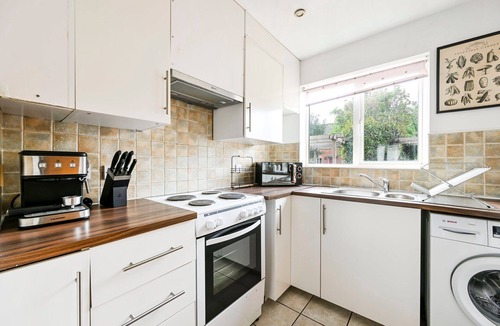 Custom House Apartment | GuestReady - Relaxing Haven in Docklands