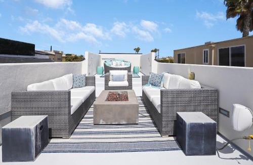 Crown Point House | Haines Luxury Dream Home - Bay Views, Rooftop, Fire Pit & AC
